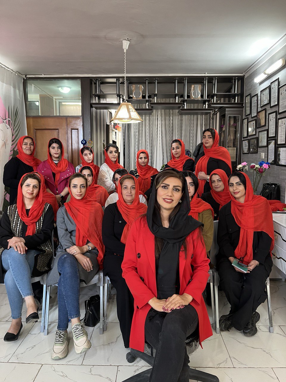 آموزش آرایشگری در اصفهان با مدرک بین المللی